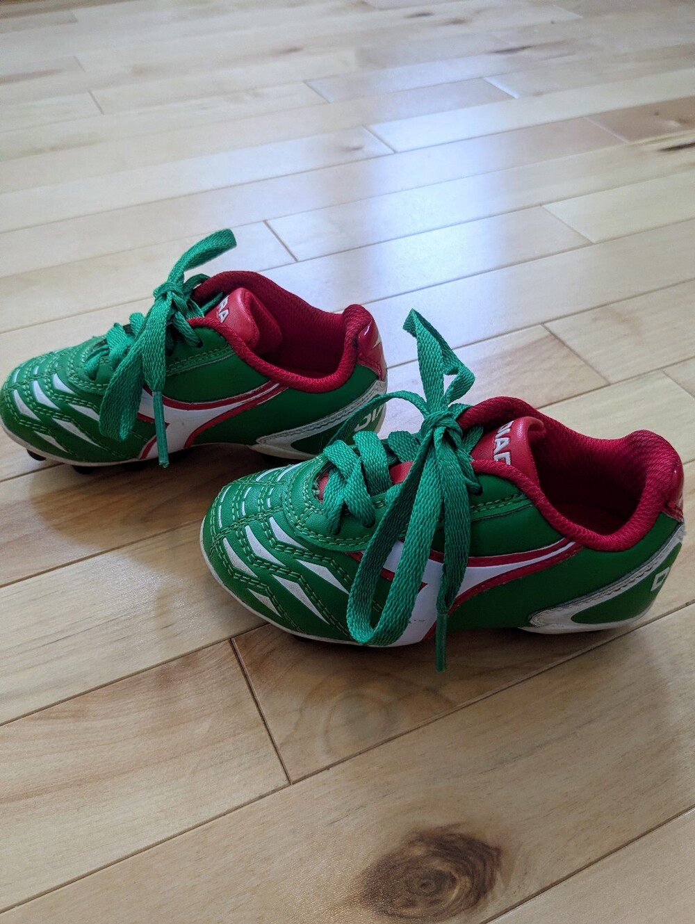 Diadora Toddler Soccer Cleat, Size 8